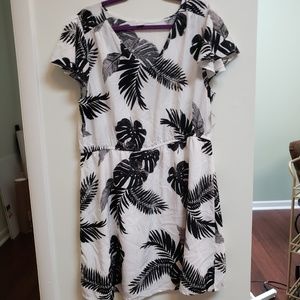 Black and White Leaf Print Dress